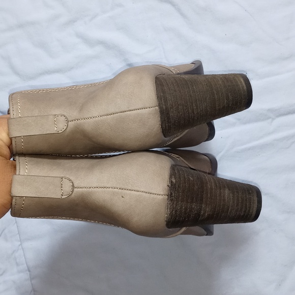 Call It Spring Pydia Block Heel Booties Size 9 - Picture 4 of 8